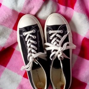 Sincerely Jules platform sneakers (9 1/2) (black)